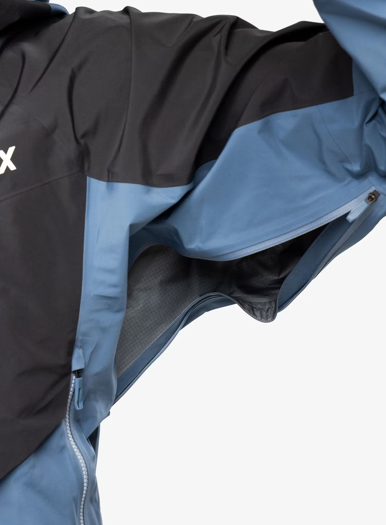 adidas_TERREX_Techrock_GORE_TEX_Pro_Jkt___wonder_steel_2099_2327.webp